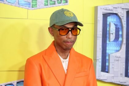 Pharrell lidera campanha de outubro para a pós-temporada da MLB 2025.