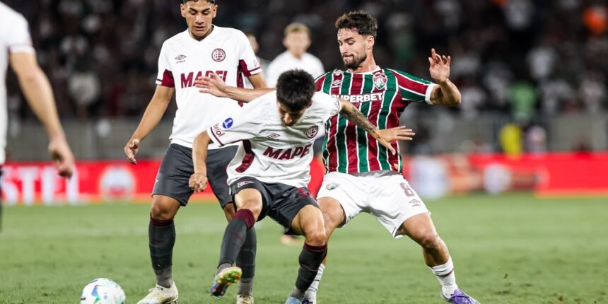 Fluminense Vacila no Maracanã e Dá Adeus à Sul-Americana