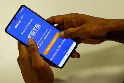 80 mil patrões receberão avisos para ajustar FGTS de trabalhadores domésticos