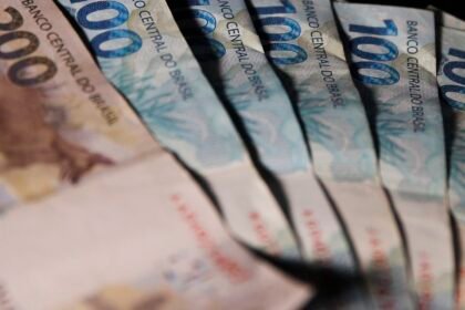 A atividade econômica registrou queda de 0,5% em julho.