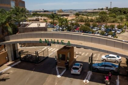 Anvisa veta comercialização de café torrado, whey e suplementos; confira as marcas