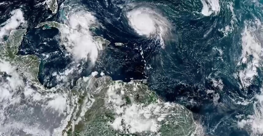 Autoridades dos EUA acompanham furacão Humberto, que atinge categoria 4 no Atlântico