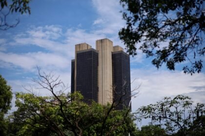 Banco Central afirma que iniciou nova fase da Selic, após choque de juros e atento à questão fiscal