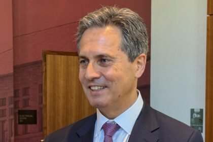 Chefe do Fed de St. Louis indica pouca margem para novas reduções nas taxas de juros dos EUA