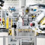 China ultrapassa 2 milhões de robôs industriais, superando a soma dos demais países