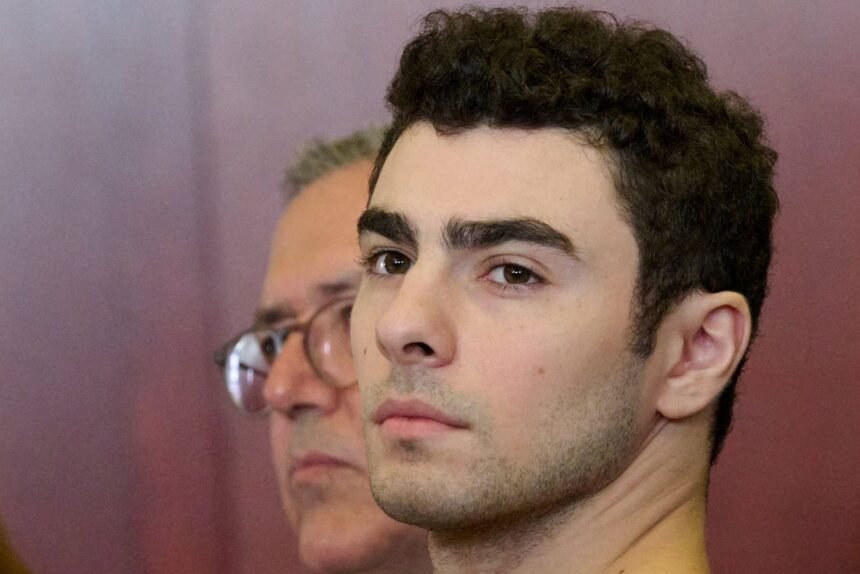 Defensores de Luigi Mangione solicitam ao juiz a suspensão da sentença de pena de morte