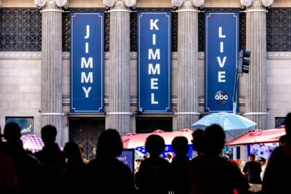 Disney se prepara para disputa judicial com Trump após retorno de Jimmy Kimmel ao ar