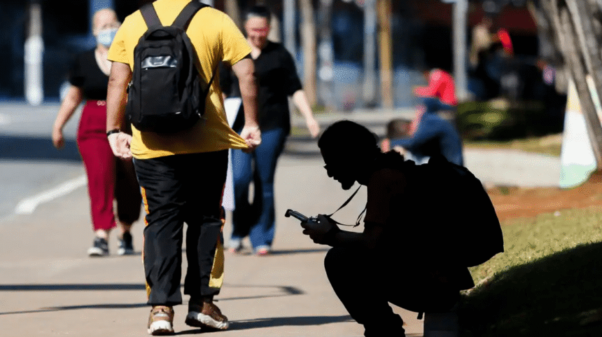 Economistas afirmam que rendimento real do trabalho suaviza desaceleração e enfrenta a inflação
