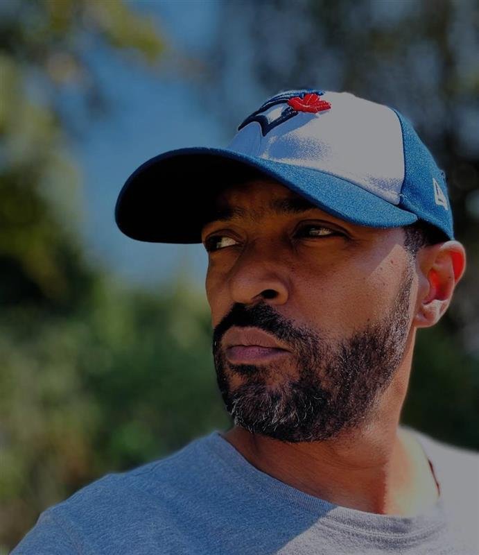 Ex-ator de ‘Doctor Who’ é detido em Londres