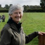 Ex-ministra, treinador de futebol e esquerdista competem pela Presidência da Irlanda