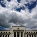 Federal Reserve diminui previsões para as taxas de juros nos EUA até 2027 após redução de 0,25 ponto percentual
