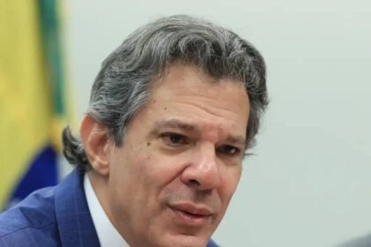 Governo estuda criar delegacia da Receita para enfrentar lavagem de dinheiro