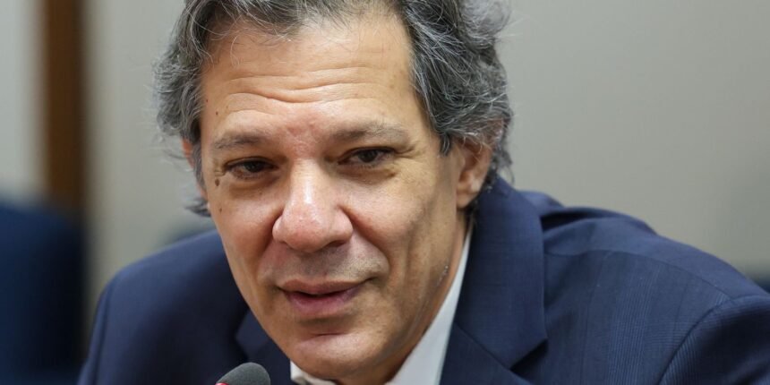 Haddad: isenção do imposto de renda para ganhos até R$ 5 mil deve ser aprovada em outubro