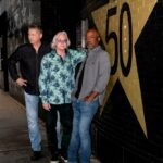 Membros de Rem, Hootie and the Blowfish e Black Crowes se reunem para criar supergrupo