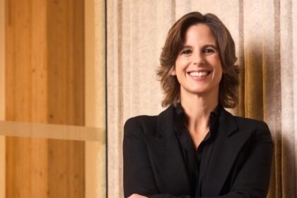 Julie Adam é reconhecida como Executiva do Ano no Billboard Canada Women in Music 2025