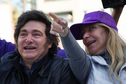 Justiça da Argentina revoga veto à divulgação de áudios da irmã de Milei