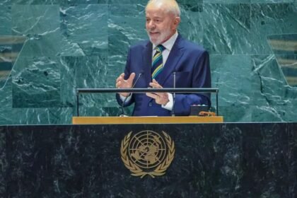 Lula parte para a Assembleia Geral da ONU enquanto enfrenta confronto com Trump