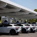 Lyft e Waymo firmam acordo para lançar serviço de táxi autônomo nos Estados Unidos em 2026