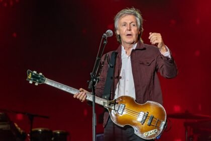 Paul McCartney apresenta a versão completa de “Help!” após 60 anos pela primeira vez