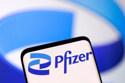 Pfizer obtém carência de três anos para tarifas do governo Trump sobre medicamentos