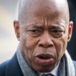 Prefeito de Nova York, Eric Adams, abre mão da candidatura à reeleição