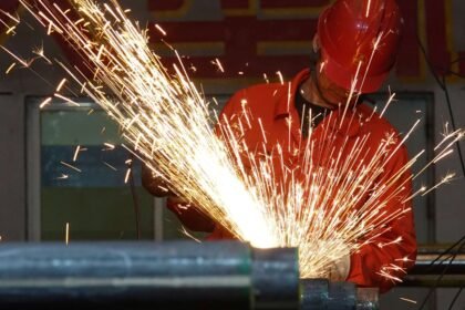 Queda na atividade econômica da China em agosto gera dúvidas sobre a meta de crescimento