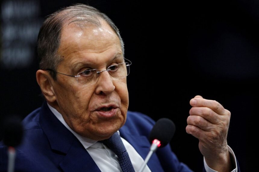 Resposta decisiva garantida a qualquer ataque contra a Rússia, afirma Lavrov
