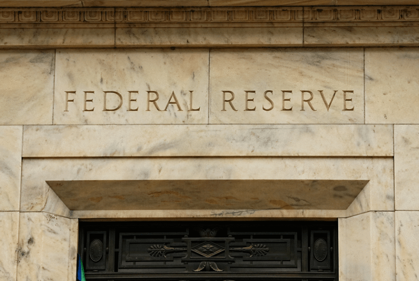 Scott Bessent busca líder de mente aberta para comandar o Fed