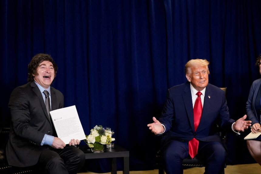 Trump anuncia apoio à reeleição de Milei e ressalta aliança estratégica com a Argentina