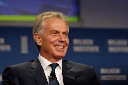 Trump considera plano para colocar Tony Blair no comando temporário da Faixa de Gaza