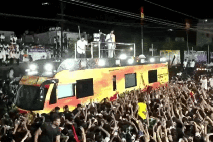 Tumulto em comício eleitoral de ator na Índia resulta em 31 mortos, dizem autoridades