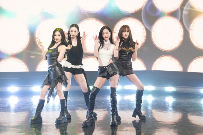 Aespa apresenta “Rich Man” e fala sobre a inspiração em Cher no “Jennifer Hudson Show”