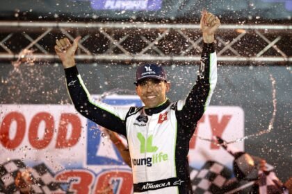NASCAR Xfinity: Almirola Surpreende em Bristol com Estratégia Vencedora