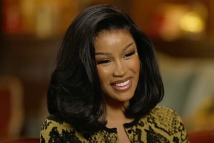 Cardi B anuncia que está grávida do filho de Stefon Diggs.