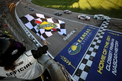 NASCAR Cup: Drama e Vitória de Elliott Marcam Corrida Caótica no Kansas