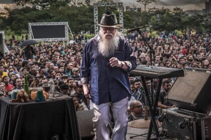 Gênio da música instrumental Hermeto Pascoal morre no Rio aos 89 anos