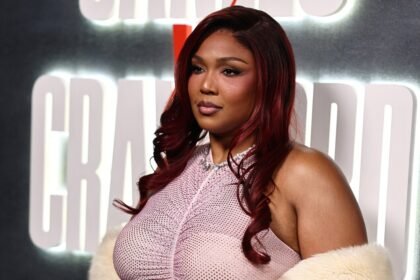Lizzo denuncia leis de amostragem que restringem a criatividade de artistas negros
