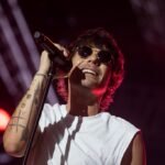 Louis Tomlinson lança nova música com temática atrevida e envolvente.