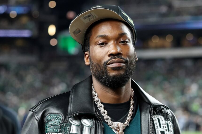 Meek Mill alerta para ‘crise de saúde mental’ após tiroteio em Filadélfia.