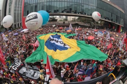 Ato Gigante em SP: 42 Mil Vozes Contra Anistia e PEC da Blindagem