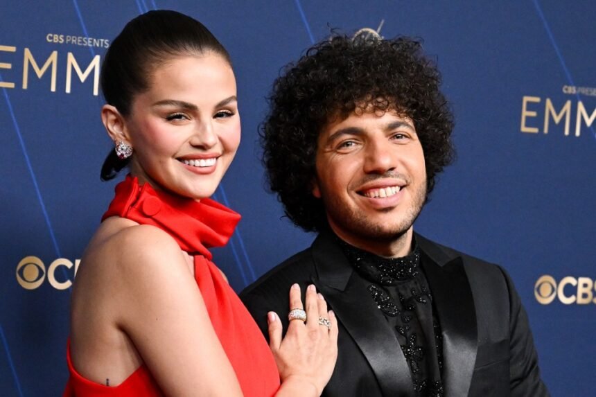 Selena Gomez e Benny Blanco anunciam casamento.