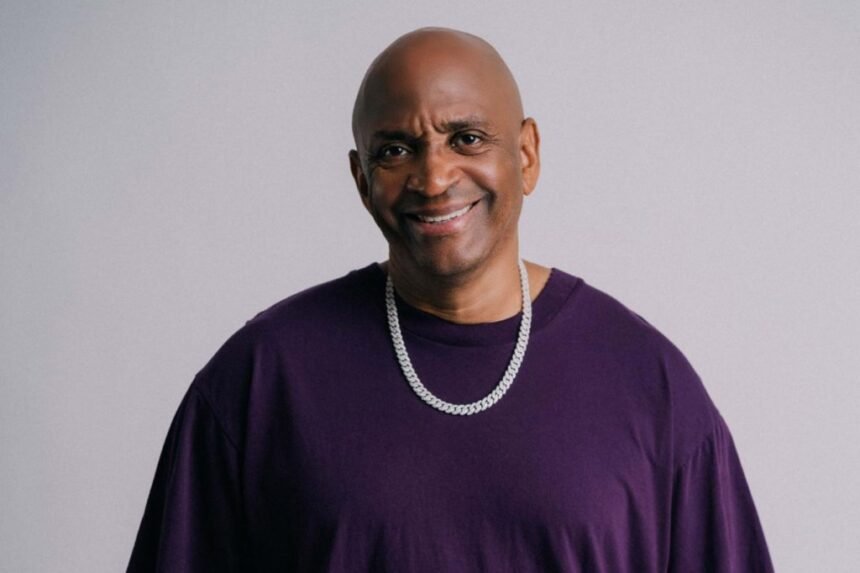 Sérgio George lança primeiro doodle global e destaca as principais notícias da América Latina.