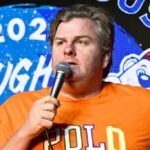 Tim Dillon critica escravidão moderna durante o Riyadh Comedy Festival