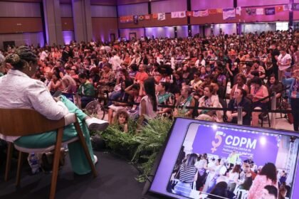 Brasília Debate Políticas para Mulheres: Conferência Exige Inclusão e Diversidade