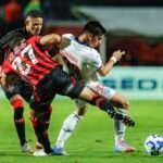 Vitória Bate Bahia e Aumenta Esperanças Contra Rebaixamento no Brasileirão