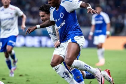 Cruzeiro Vence e Segue na Luta Pelo Título; Corinthians Também Triunfa
