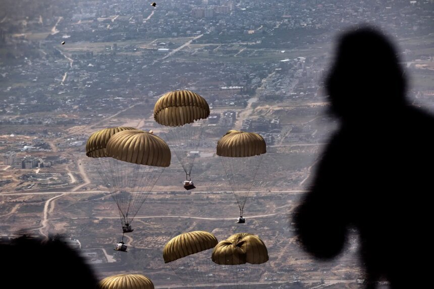 A vida diária entre a escassez e os destroços