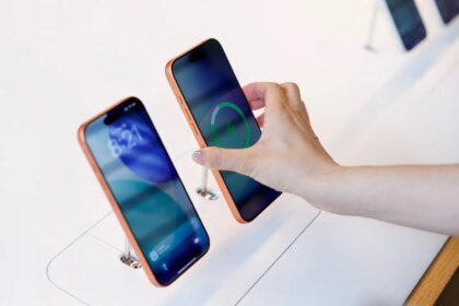 Ações da Apple alcançam primeiro recorde de 2025 com entusiasmo sobre impulso do iPhone 17