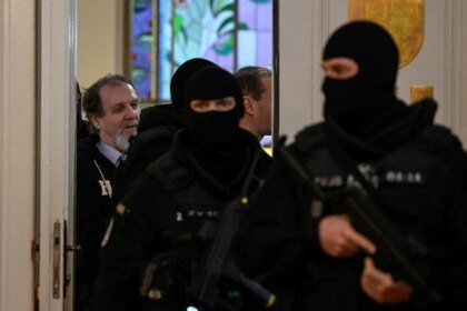 Agressor do premiê eslovaco Fico é condenado a 21 anos de prisão por terrorismo