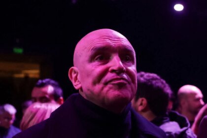 Aliado de Milei abandona eleição após acusação de ligação com narcotráfico